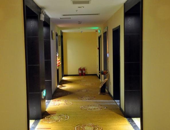 Jinan Yue Ming Xuan Hotel Extérieur photo
